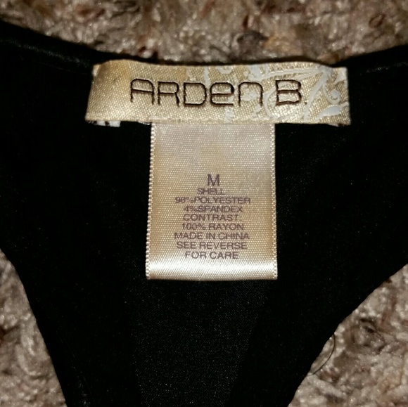 Arden B Top - Picture 4 of 4